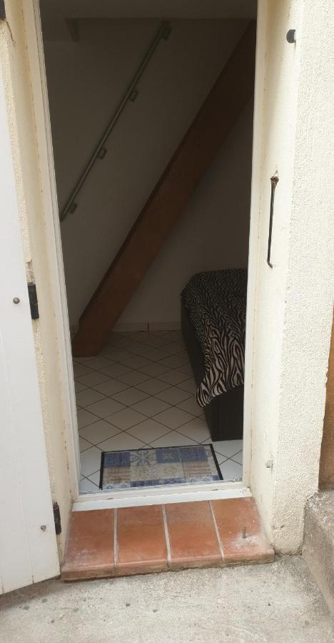 Jolie Petite Maison De Village Ferienhaus