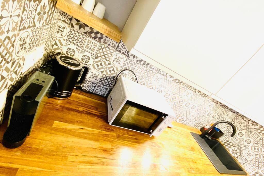 Holiday home Studio Love Room Jacuzzi Privatif Prado Velodrome.