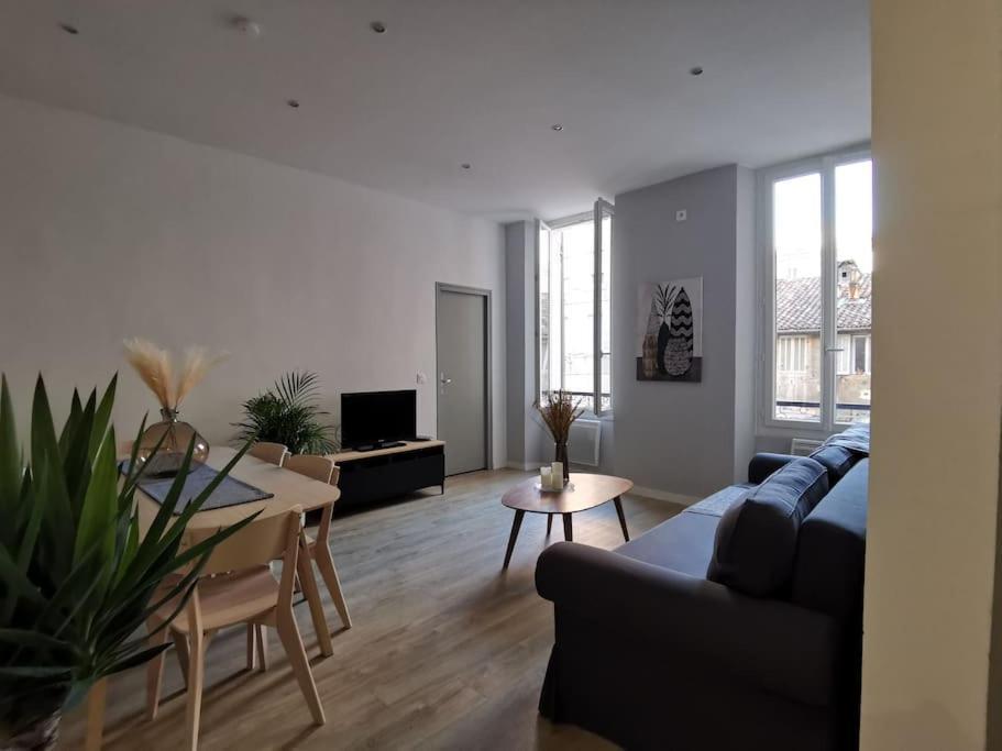 15 Minutes Du Vieux Port, Confort Et Espace Au Calme Du Palais Longchamp
