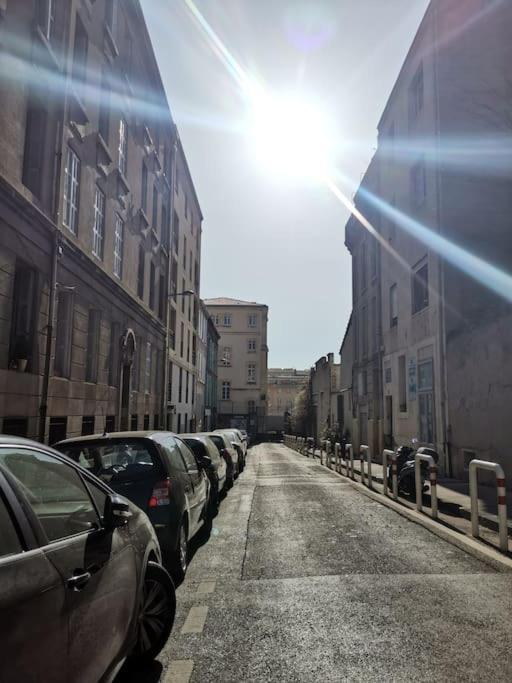 15 Minutes Du Vieux Port, Confort Et Espace Au Calme Du Palais Longchamp Apartamento