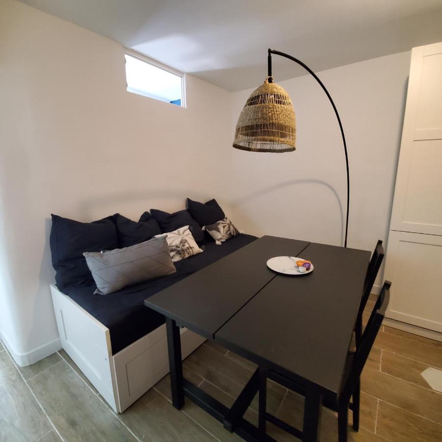 Joli T4 Renove Climatise Entre St Charles/le Vieux-port Apartamento Marselha