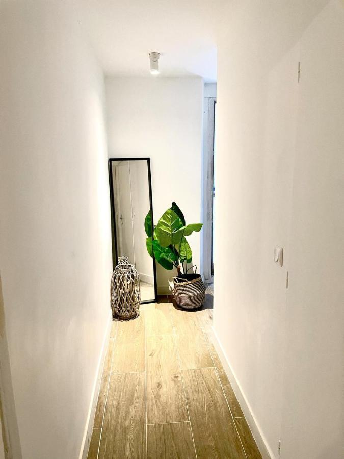 Joli T4 Renove Climatise Entre St Charles/le Vieux-port Apartamento Marselha