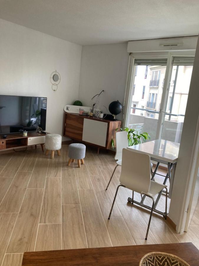 Apartment Apparement Chaleureux Avec Balcon *