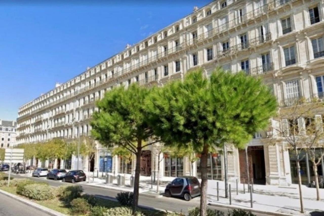 Apartment Studio Facing The Sea In Downtown Marseille