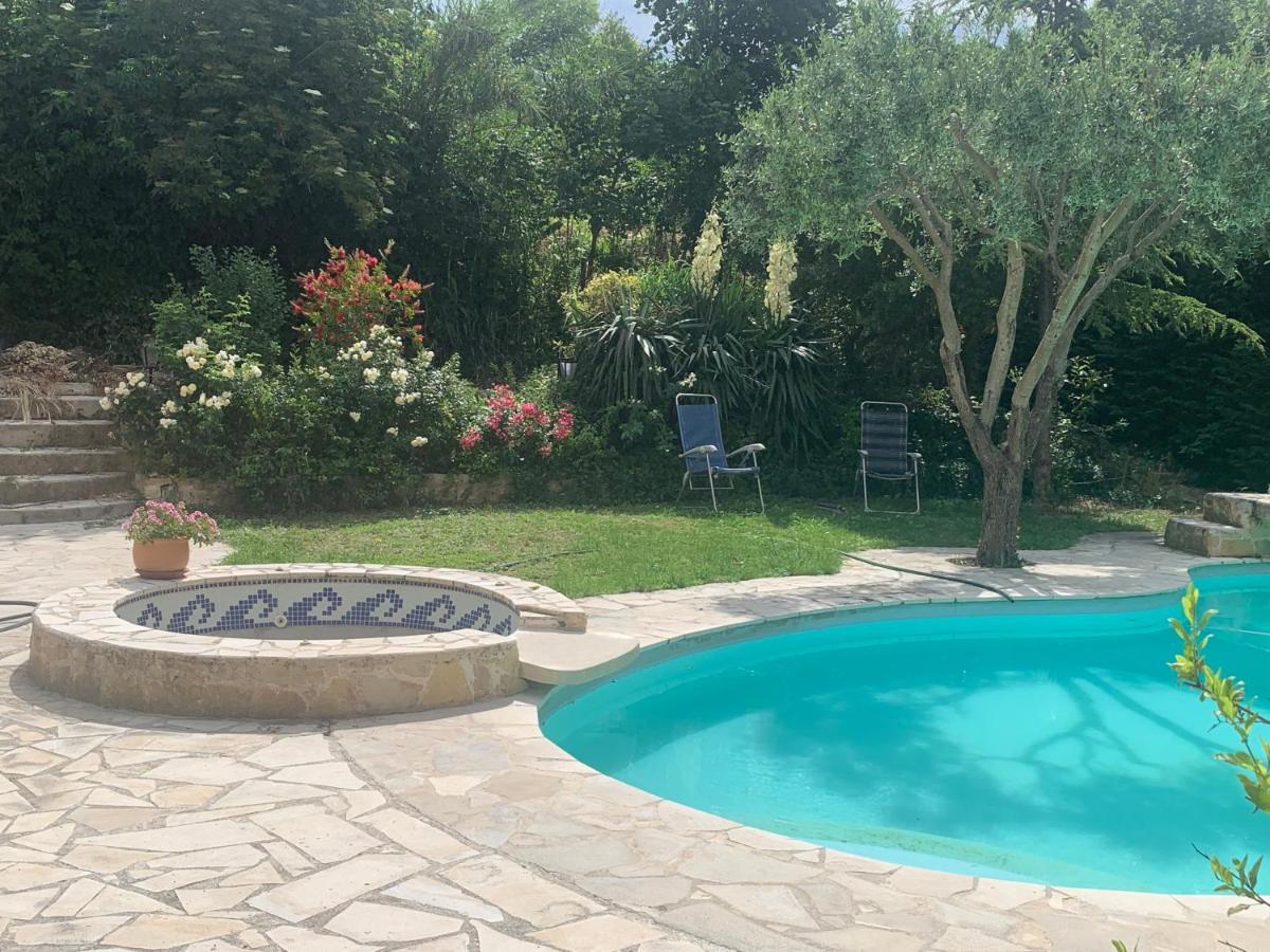 Oustaou Acces Piscine Marseilles