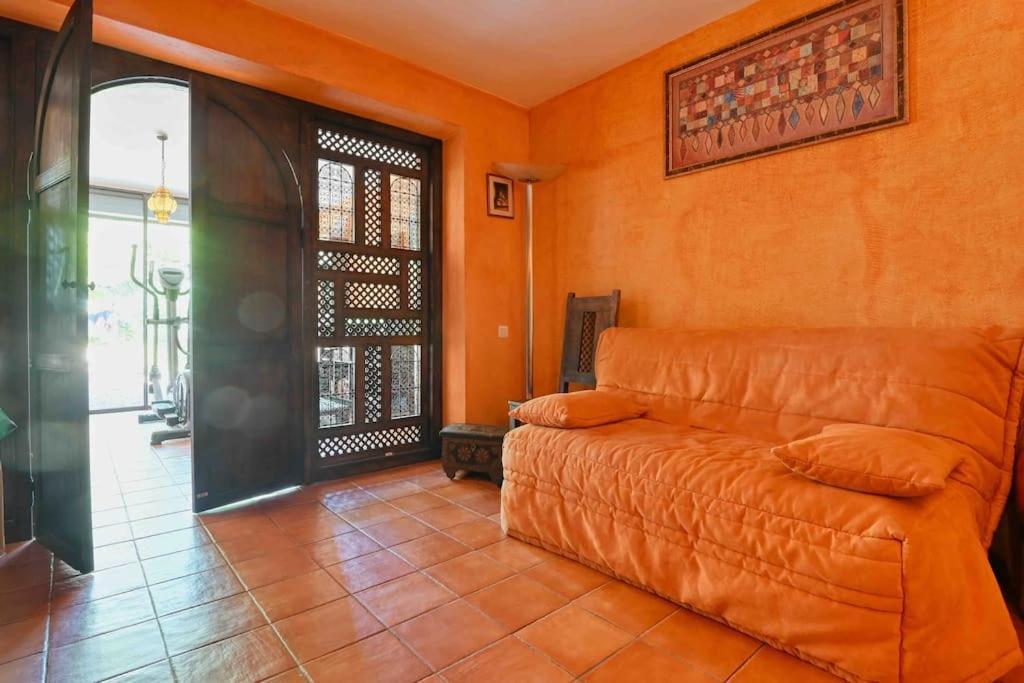 Magnifique Avec Piscine Villa *