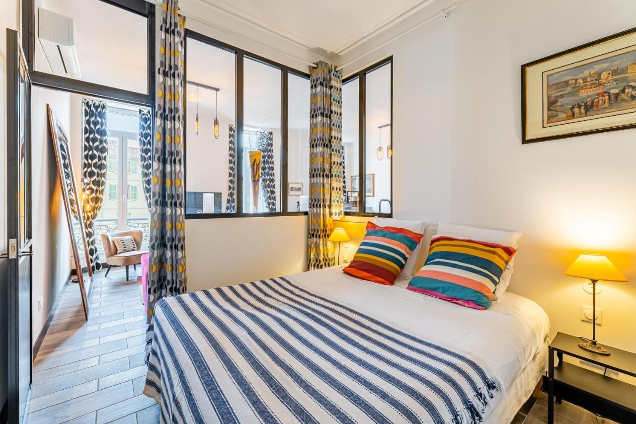 T2 Chic, Vue Vieux-port Et Notre Dame, Atypique, Calme, Clim, 48m2, Acces Autonome Avec Code Apartment Marseille