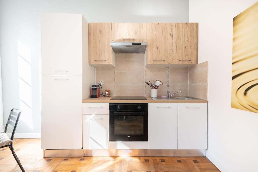 T2 - Rue Paradis - Cosy Apartment *