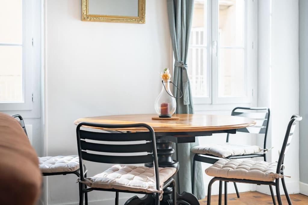 T2 - Rue Paradis - Cosy *