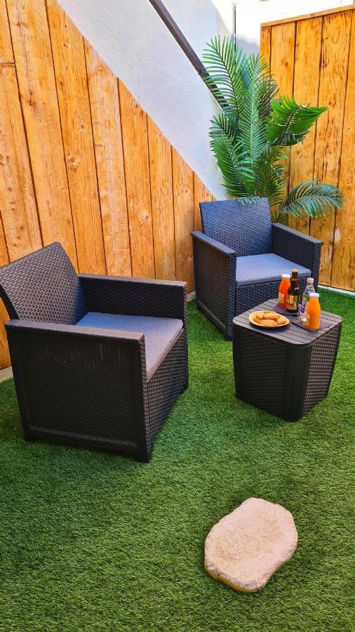 Apartamento T2 Miroir Jardin Et Parking Prive Marsella
