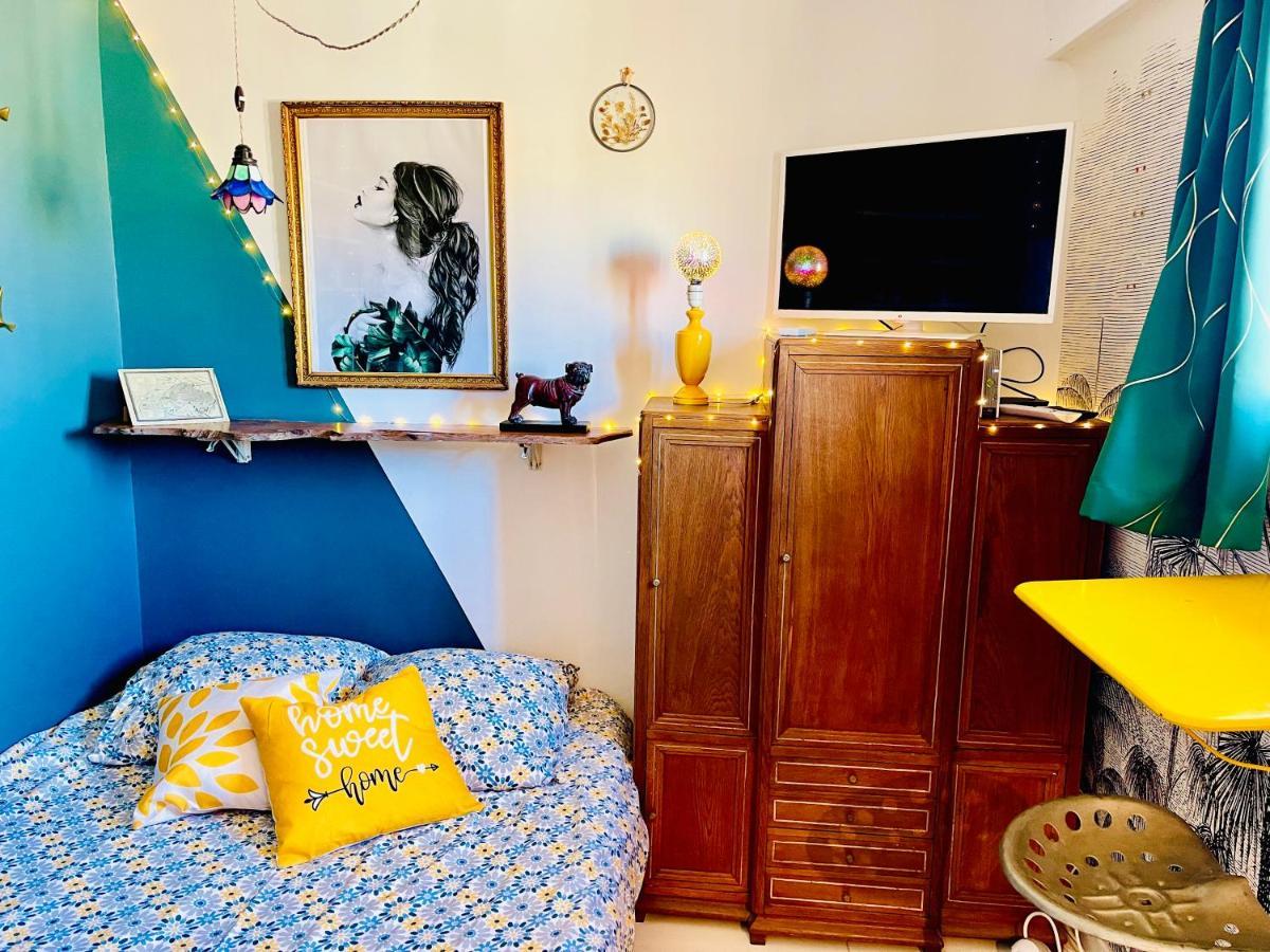 Elegant Sous Les Toits Apartamento Marsella