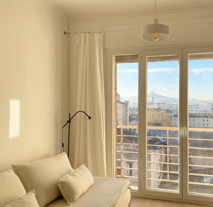 Vue Mer Et Et Notre Dame Centre Avec Balcon Et Parking Apartamento