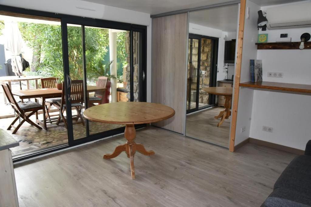 Rez De Chaussee De 9eme Apartment Marseille
