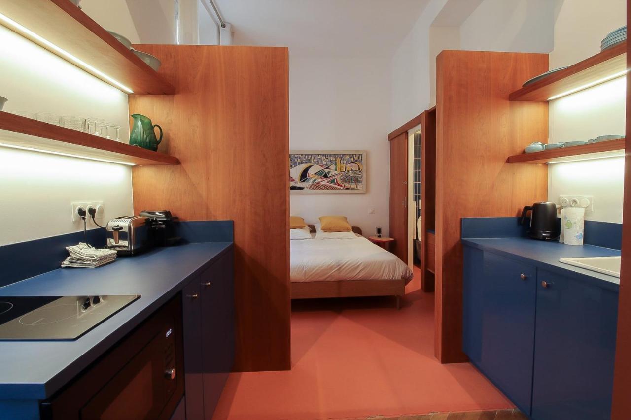 Very 23m For 2 Near The Old Port Marseille