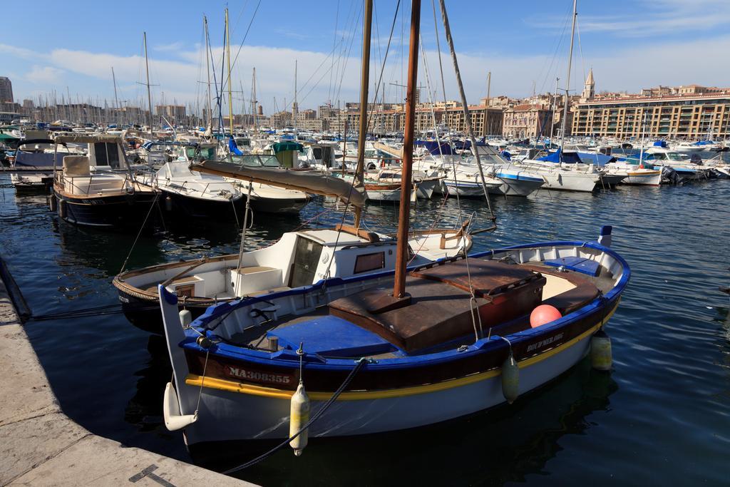 Sunny Vieux Port Apartment Marseille