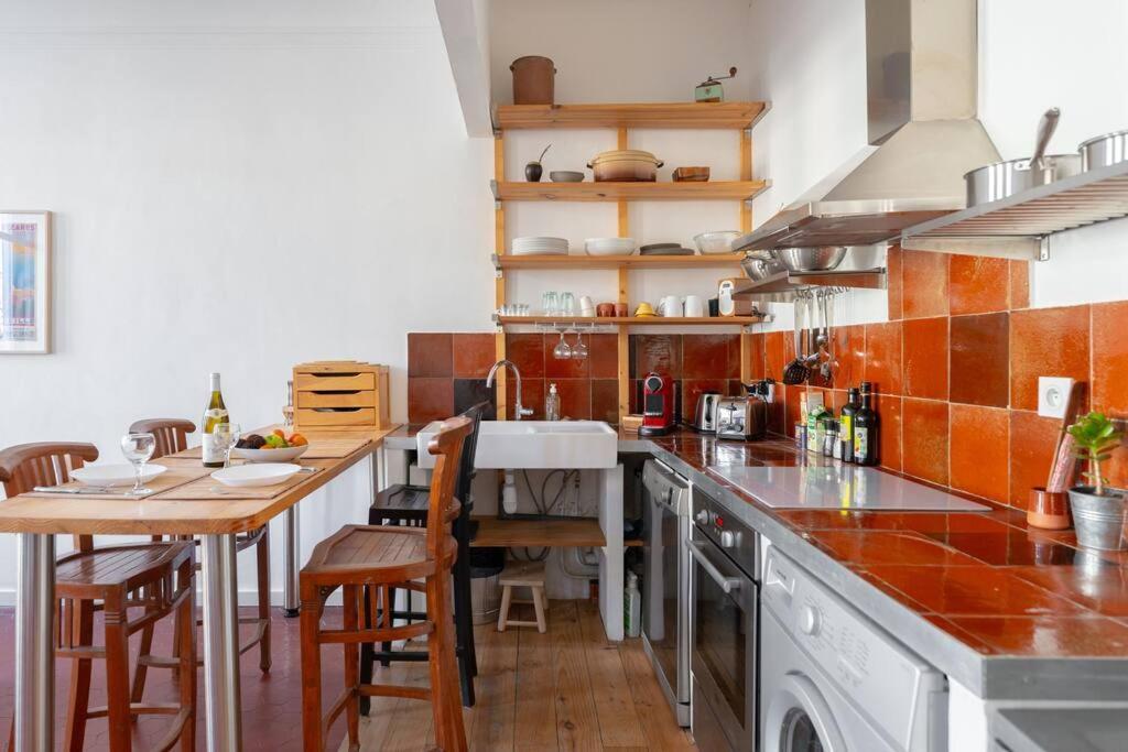 Apartment Superbe Appart, Central, Petit Balcon & Vue Place Marseille