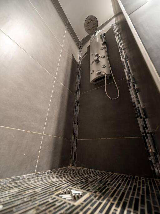 *appartement Climatise Au Coeur Du Vieux Port* Marseilles