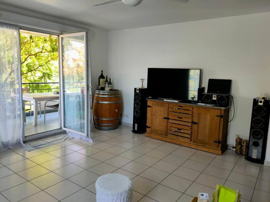 Au Pied Des Calanques, Nature, Plages A 6min, Parking, Bus Direct, Ideal Famille Apartment