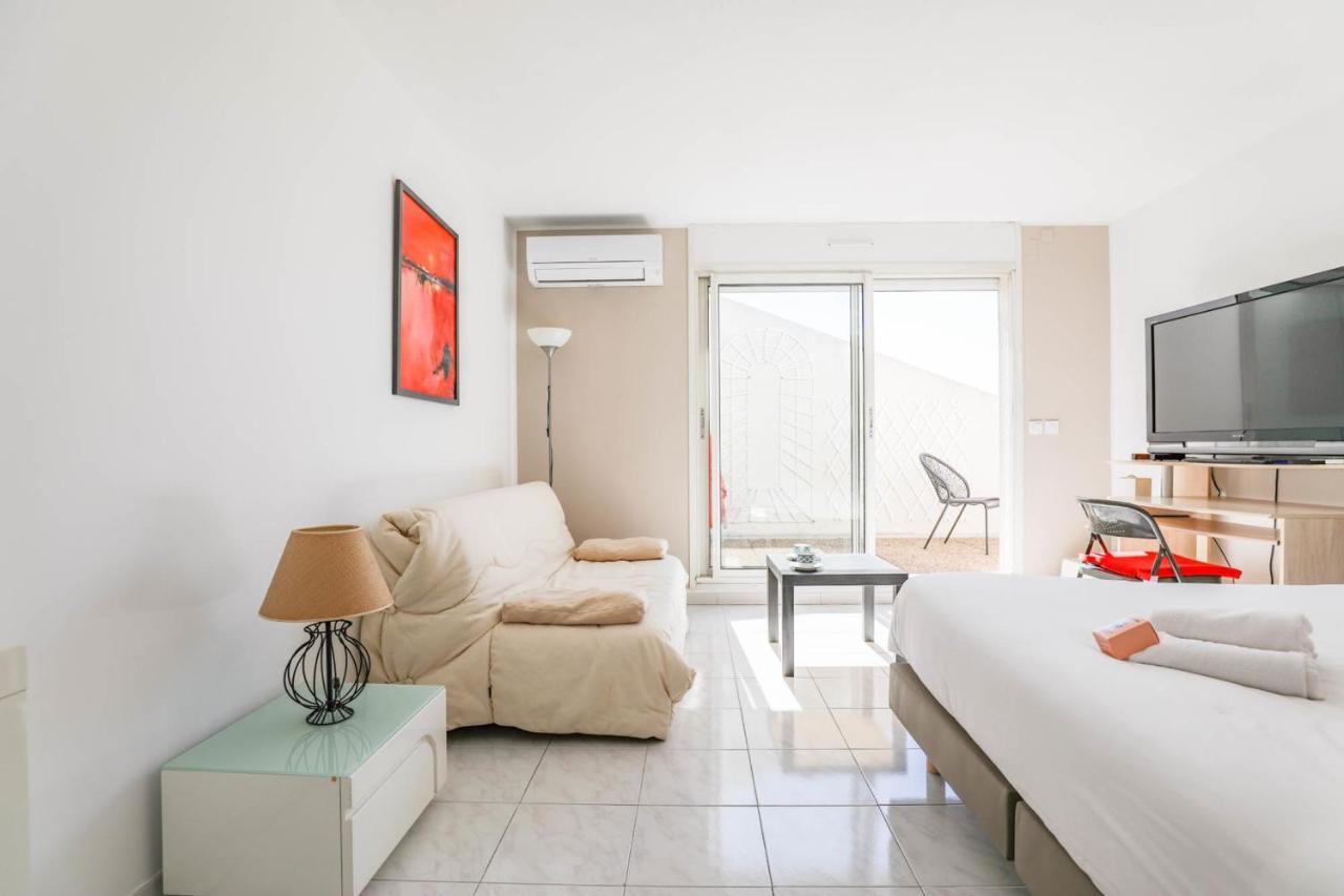 Studio Avec Terrasse Vue Mer Et Climatisation *