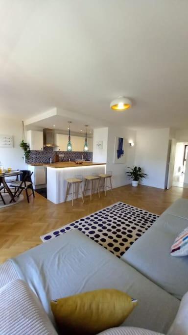 Le Carre D'or 8e * Marseille