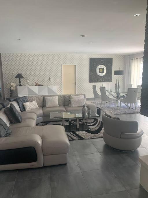 Villa Magnifique Privee Avec Piscine Proche *