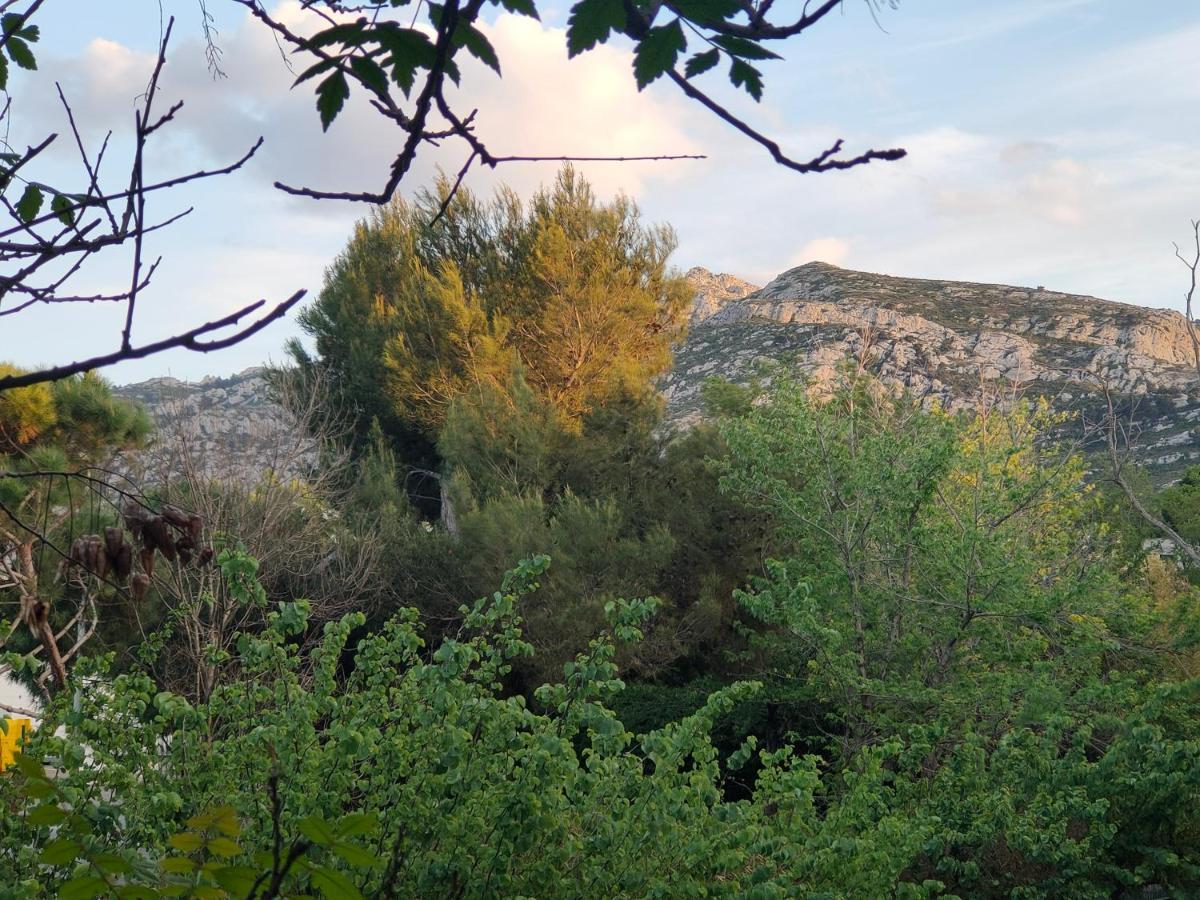 Apartment Au Pied Des Calanques, Nature, Plages A 6min, Parking, Bus Direct, Ideal Famille Marseille