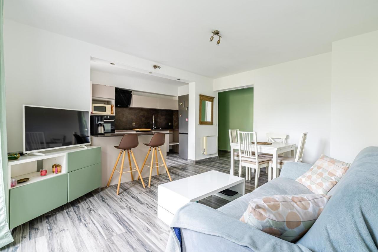Tout Equipe Apartment