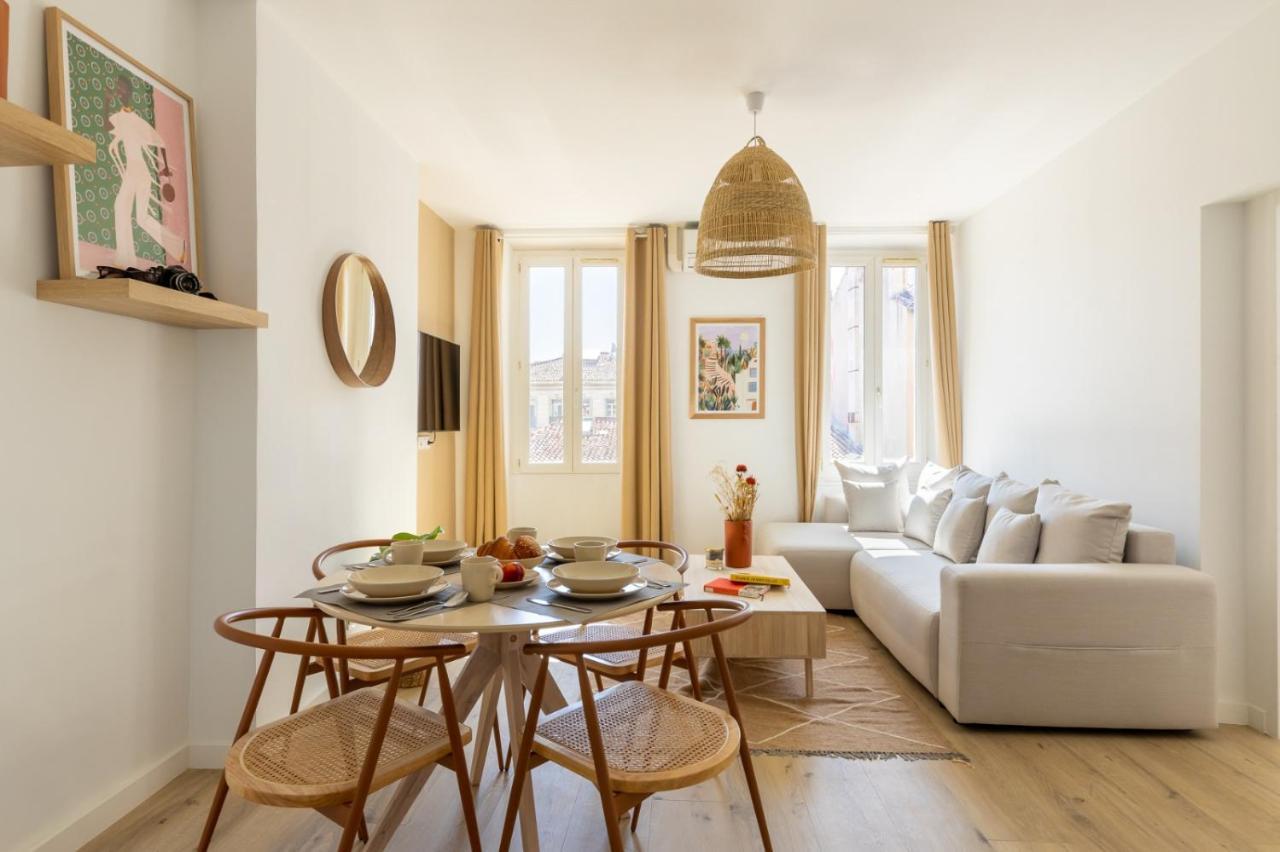 Apartamento With View & Balcony In Heart Of *