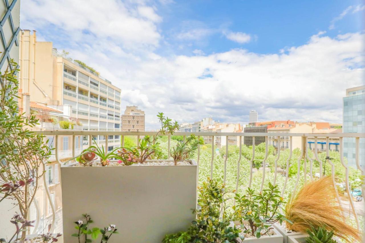 Standing 2 Ch - Proche Metro Et Castellane Apartment *