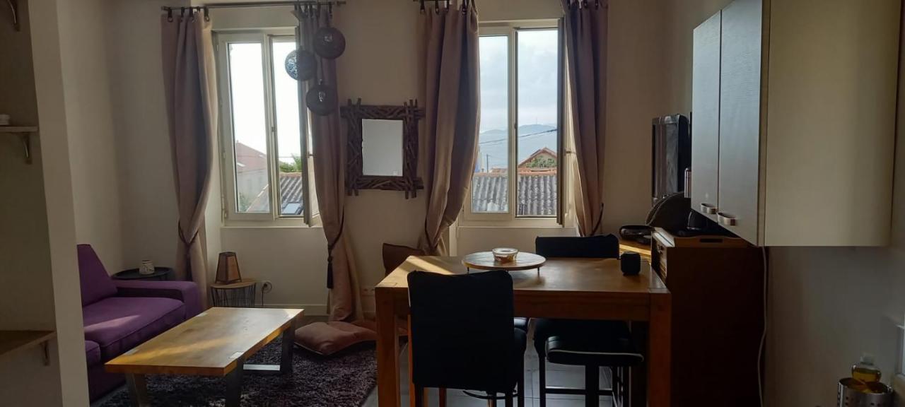 Apartment T2 En Bord De Marseille