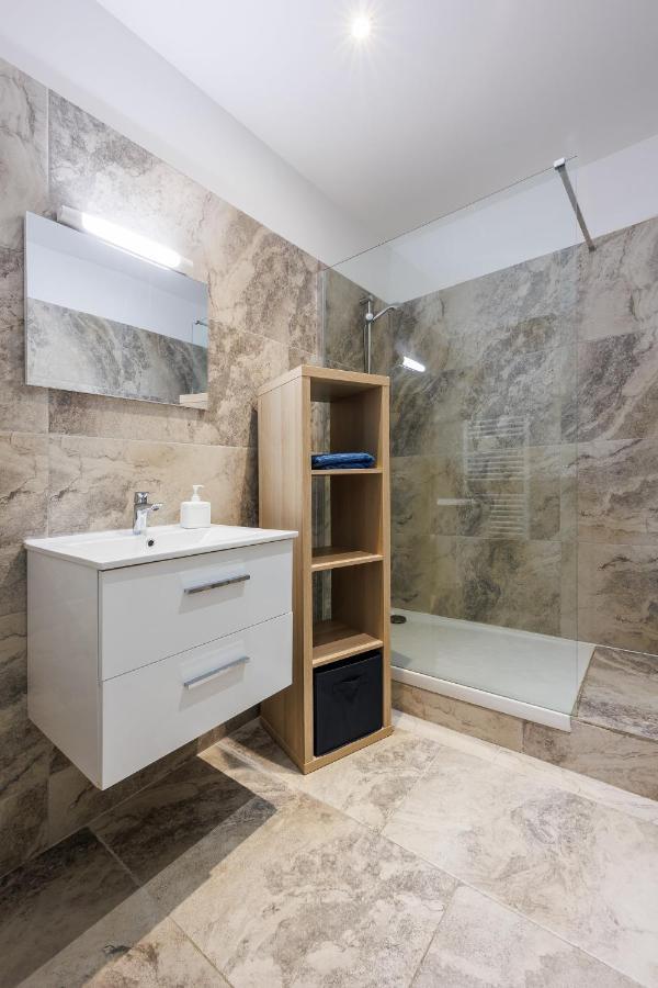 15 Minutes Du Vieux Port, Confort Et Espace Au Calme Du Palais Longchamp * Marselha