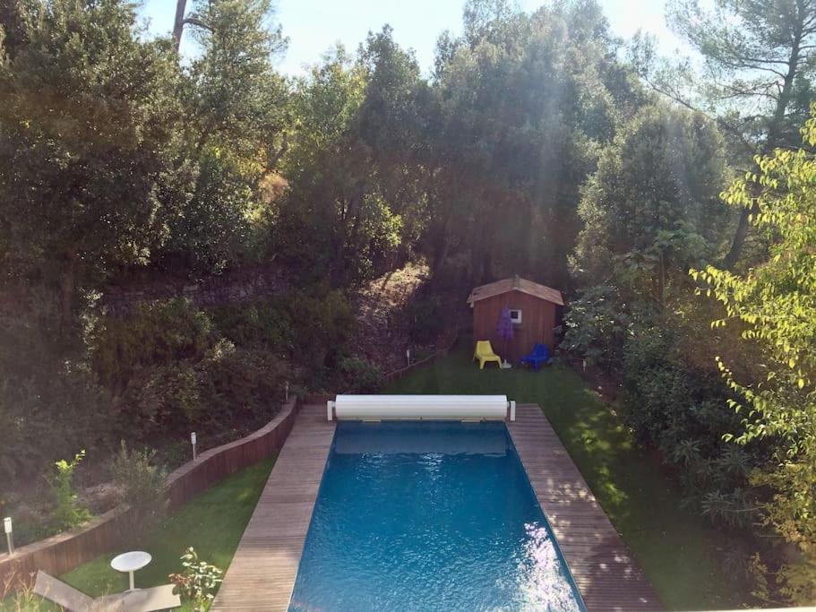 Magnificent House With Pool And Garden Villa *