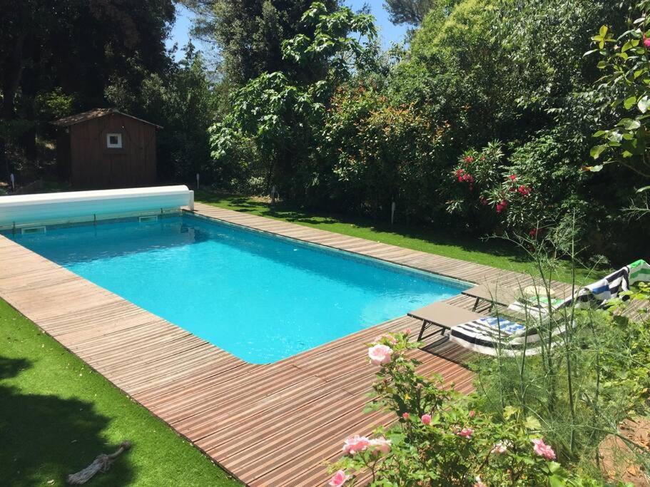 Villa Magnificent House With Pool And Garden