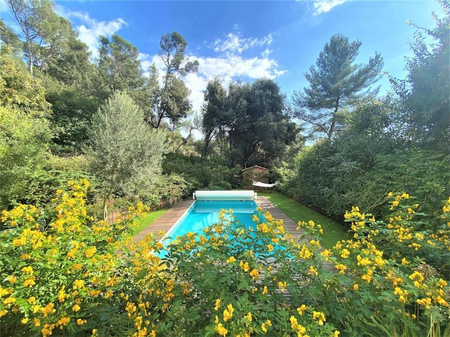Magnificent House With Pool And Garden * Marseille