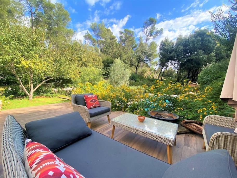 Magnificent House With Pool And Garden * Marseille