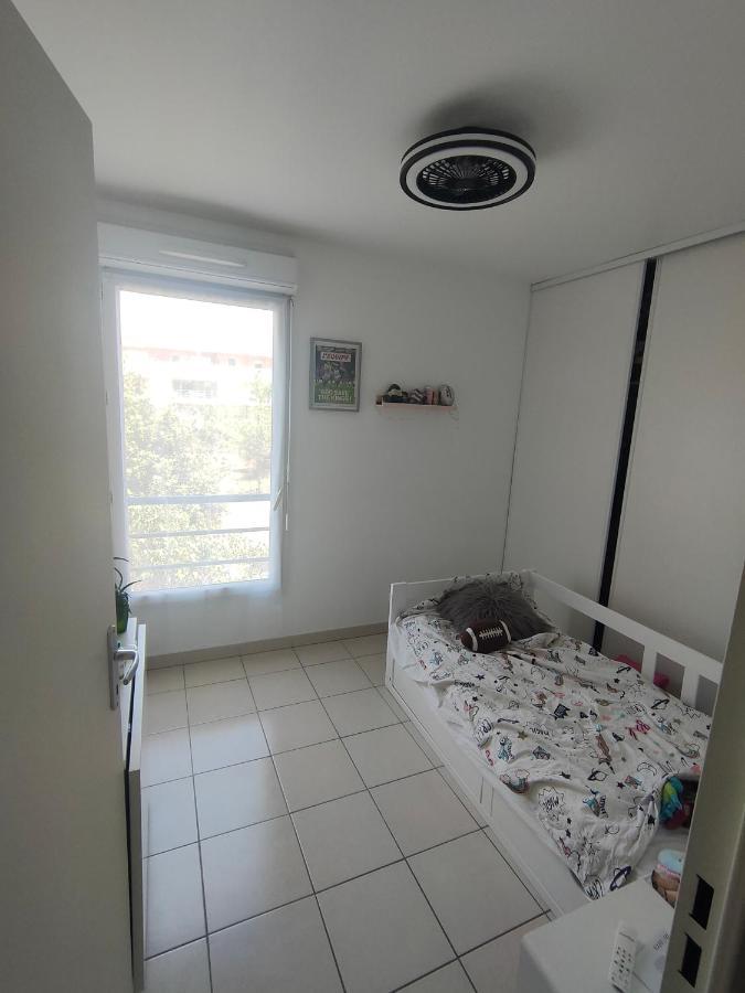 Au Pied Des Calanques, Nature, Plages A 6min, Parking, Bus Direct, Ideal Famille Apartment