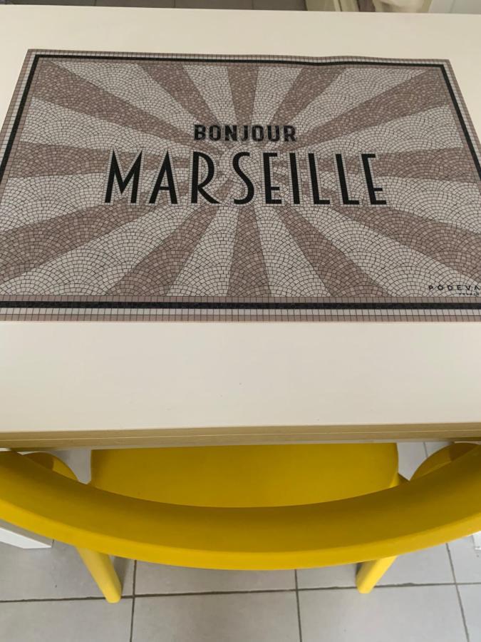 Apartment Charming With Patio In The Heart Of Marseille
