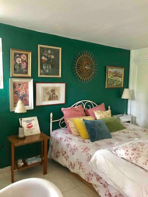 Villa Calme Grand Jardin Bord De Mer. Parking