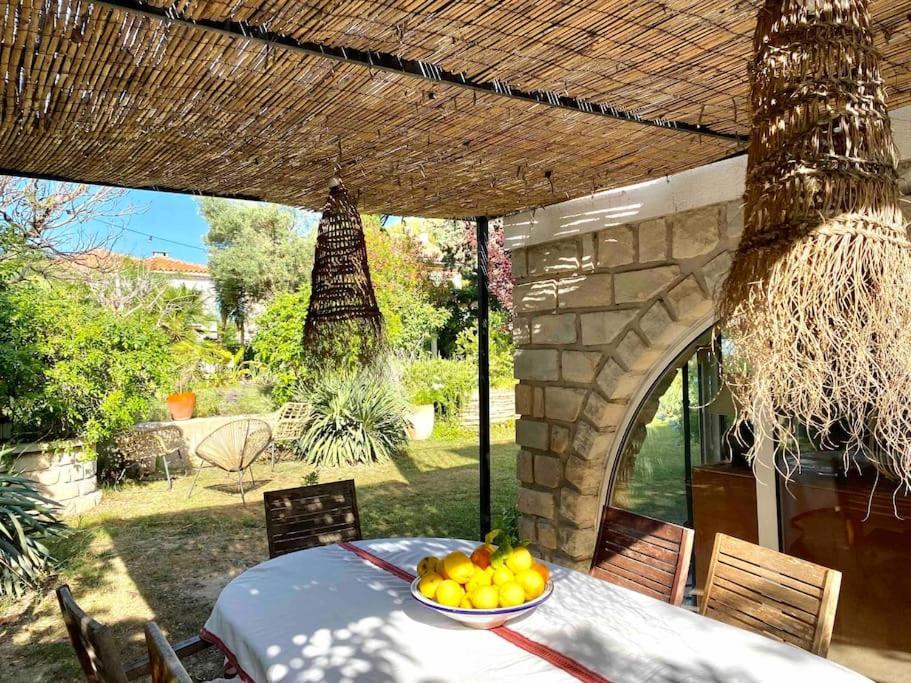 Calme Grand Jardin Bord De Mer. Parking Villa