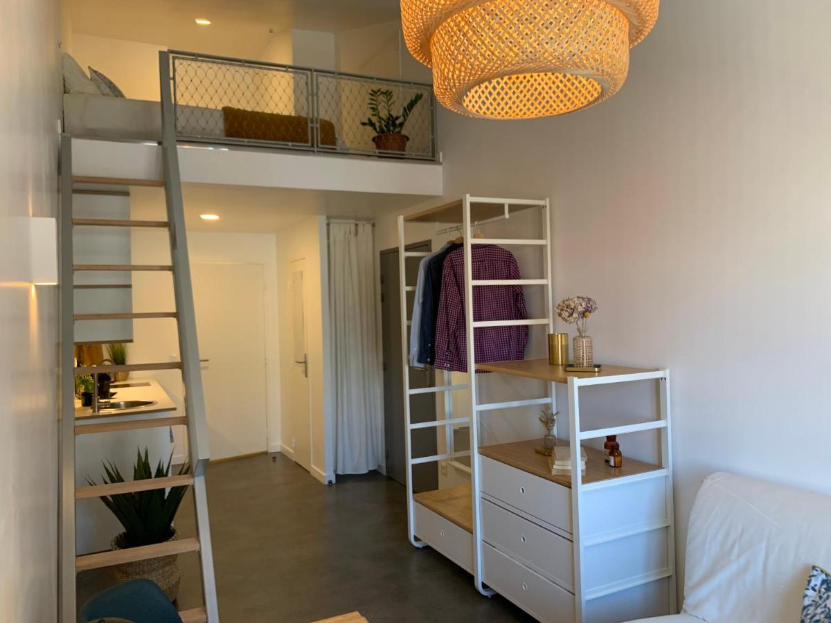 Appartement Jolis A 2 Pas Du Vieux Port Dans Immeuble Avec Gardien *