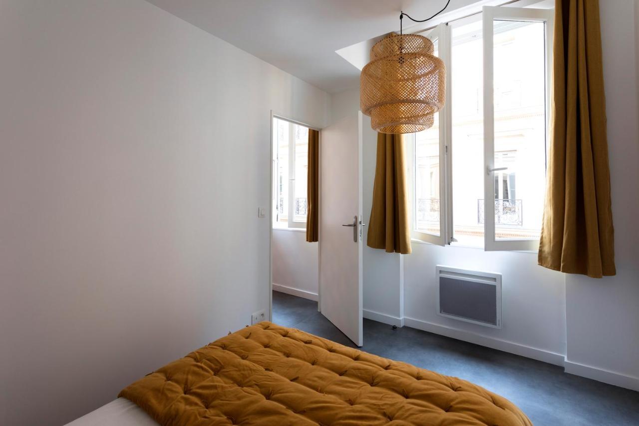 Jolis A 2 Pas Du Vieux Port Dans Immeuble Avec Gardien * Marseilles