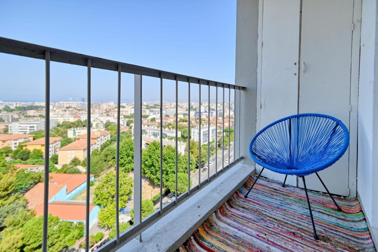 Superb Panoramic View Of Apartment *