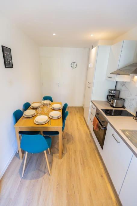 T5, 4 Chambres, St Charles/joliette Wifi, Terrasse Apartment