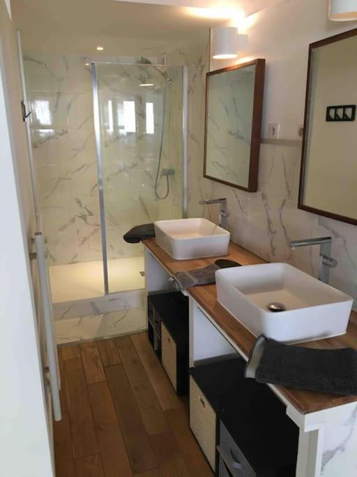 Flc -notre-dame 5 Min, Luxurious Loft 4 Rooms, 8 Guests- * Marseille
