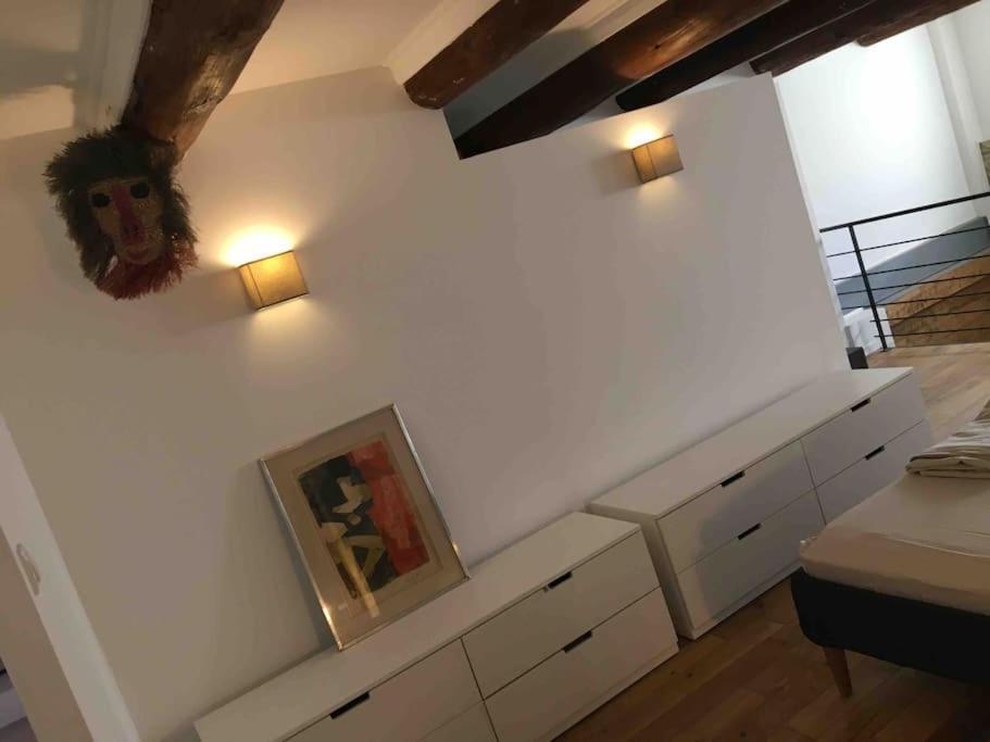 Flc -notre-dame 5 Min, Luxurious Loft 4 Rooms, 8 Guests- Apartment Marseille