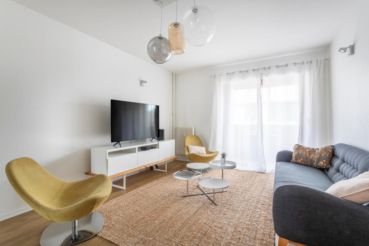 Deux Sur Le Vieux Port Avec Clim Apartment