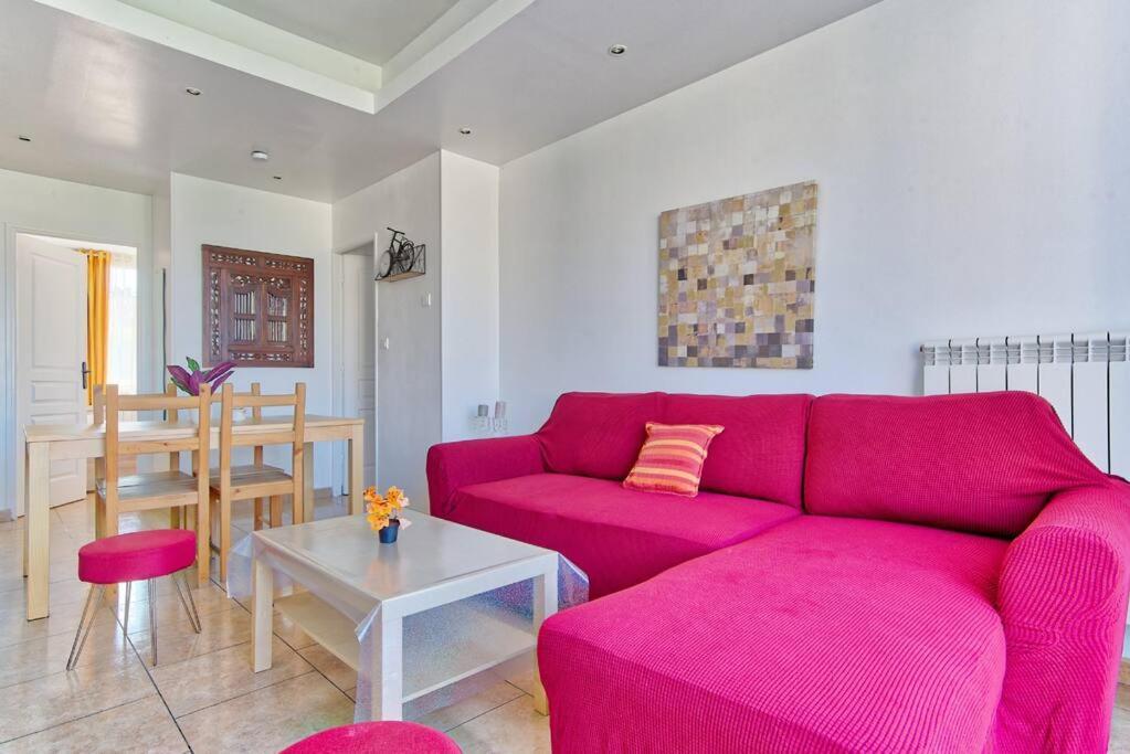 Apartment T4 Avec 3 Et Balcon A Mazargues