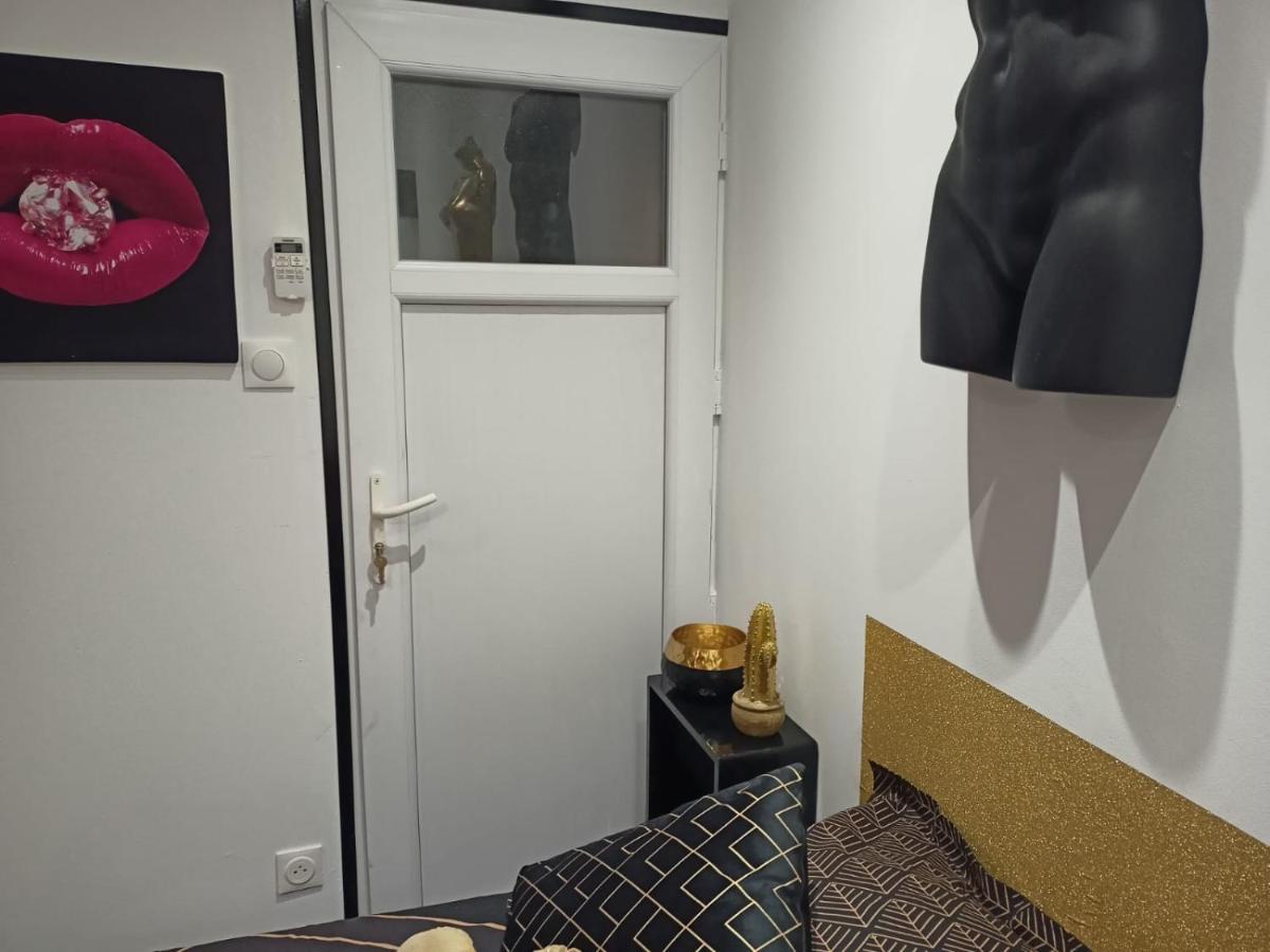 Love hotel Love Marseille