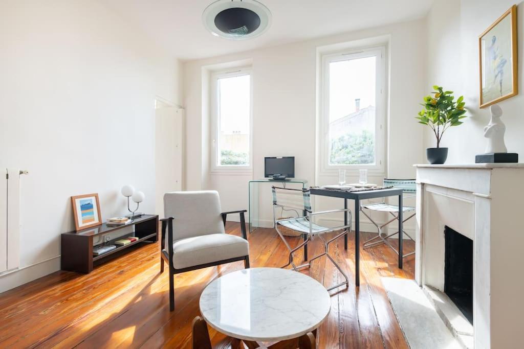 Apartamento Cocoon Flat / Roucas Blanc