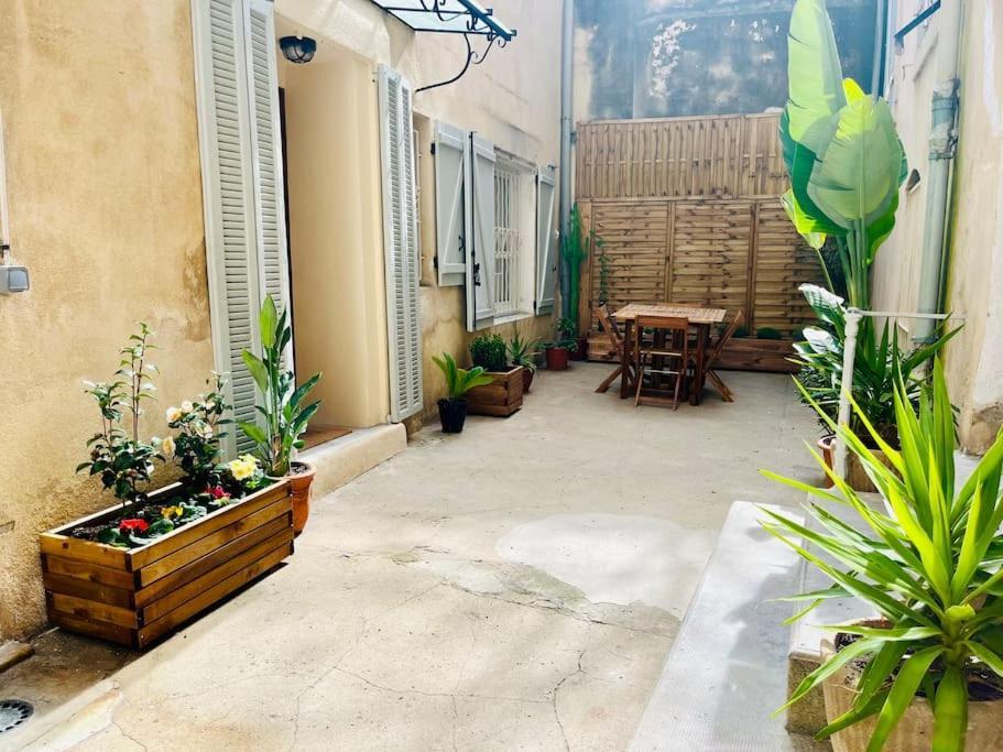 Apartment Le Seduisant T2/terrasse, Notre Dame De La Garde Marseille
